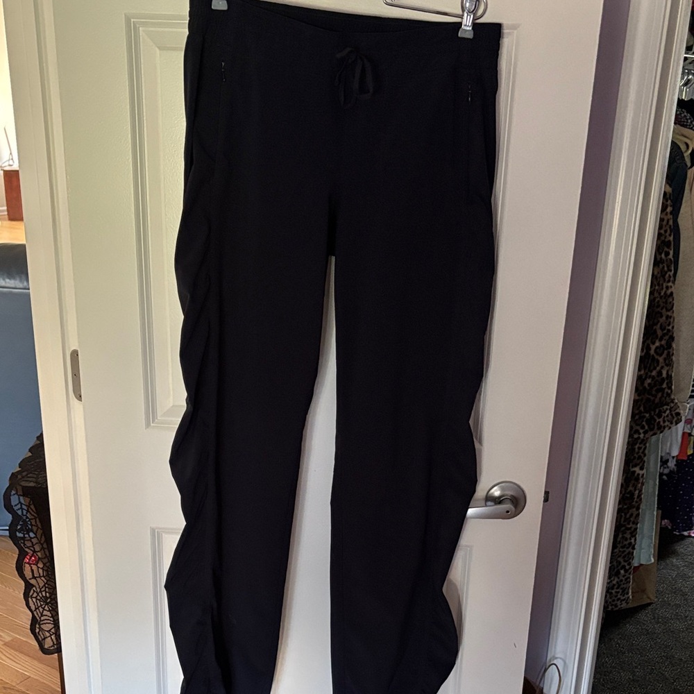 Athleta woman's navy joggers 12tall